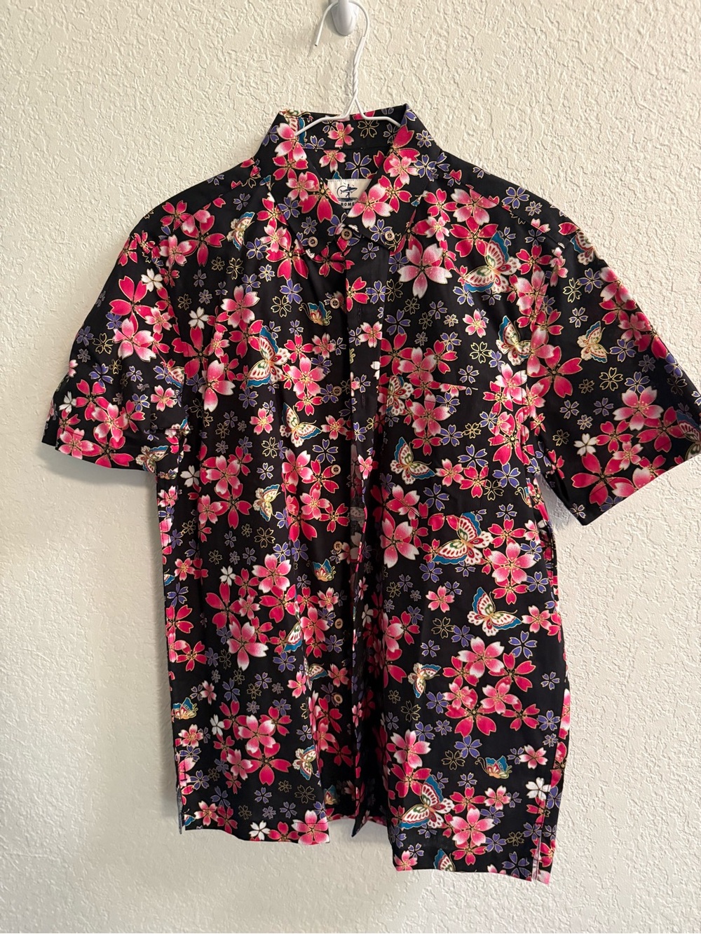 Men's Black Floral Short-Sleeve Button-Down Shirt - Pink Blossom Print
